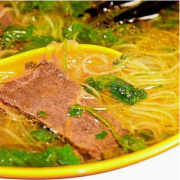 Beef Curry Soup with Rice Vermicelli 咖喱牛肉粉丝汤
