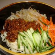 Beijing Style Dry Noodles with Pork Bean Paste 老北京炸酱面