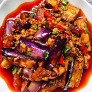 Stir Fried Eggplant &amp; Pork Mince with Sweet Sour &amp; Chilli Sauce 鱼香茄子