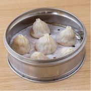 Xiao Long Bao Steam Pork Juicy Buns 小笼包 (6 Pcs)